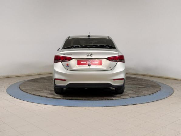 Hyundai Solaris II с пробегом 2018 года, цена 1 224 900 рублей, 177900 км, седан, Автокод Объявления