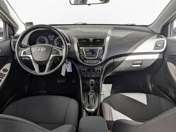 Hyundai Solaris I Рестайлинг с пробегом 2016 года, цена 1 290 000 рублей, 33637 км, седан, Автокод Объявления
