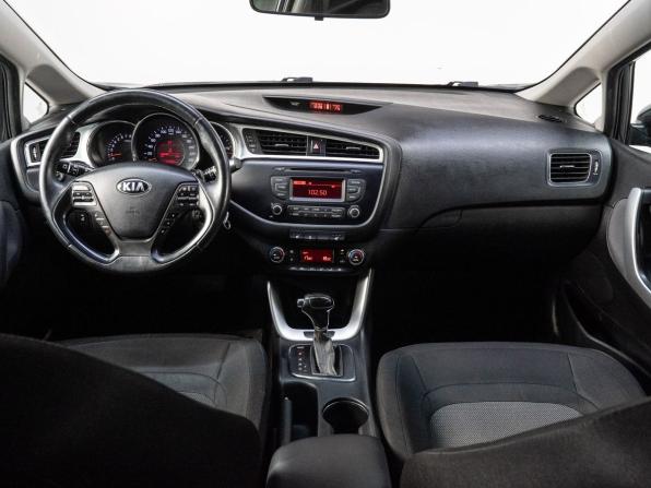 Kia Ceed II Рестайлинг с пробегом 2017 года, цена 1 600 000 рублей, 134086 км, хэтчбек, Автокод Объявления
