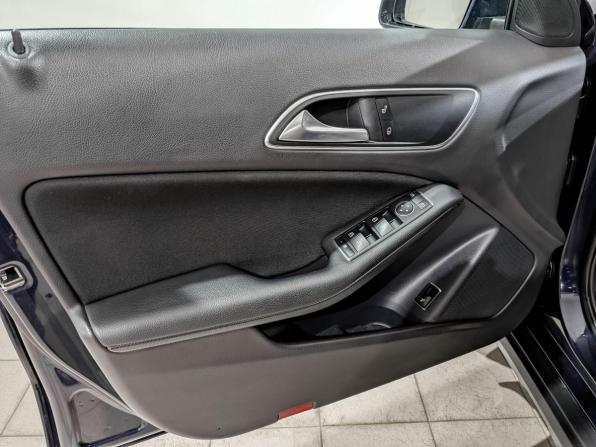 Mercedes-Benz GLA I (X156) Рестайлинг с пробегом 2017 года, цена 1 670 000 рублей, 142771 км, внедорожник, Автокод Объявления