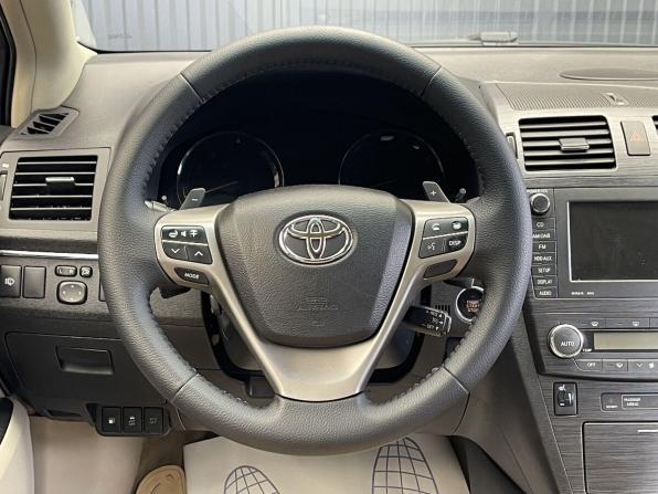 Toyota Avensis III с пробегом 2009 года, цена 997 000 рублей, 272000 км, седан, Автокод Объявления