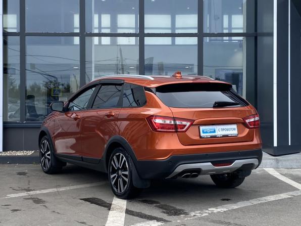 Lada (ВАЗ) Vesta I с пробегом 2018 года, цена 1 049 000 рублей, 176571 км, универсал, Автокод Объявления