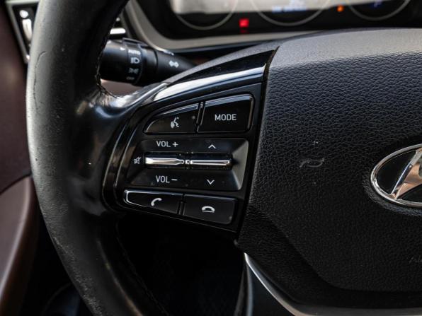 Hyundai Grand Starex I Рестайлинг 2 с пробегом 2020 года, цена 3 370 000 рублей, 208762 км, минивэн, Автокод Объявления
