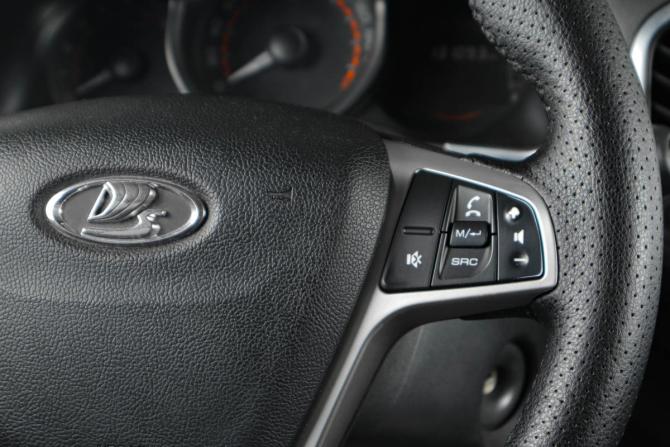 Lada (ВАЗ) XRAY I с пробегом 2019 года, цена 969 000 рублей, 131000 км, хэтчбек, Автокод Объявления