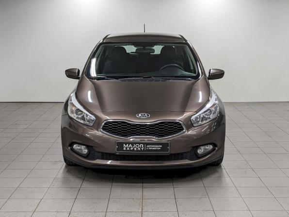 Kia Ceed II с пробегом 2014 года, цена 1 190 000 рублей, 121108 км, хэтчбек, Автокод Объявления