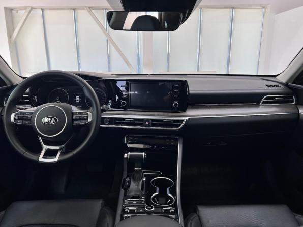 Kia K5 III с пробегом 2020 года, цена 2 390 000 рублей, 84984 км, седан, Автокод Объявления