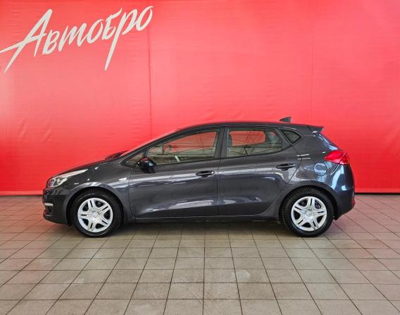 Kia Ceed II Рестайлинг с пробегом 2018 года, цена 1 225 000 рублей, 104000 км, хэтчбек, Автокод Объявления