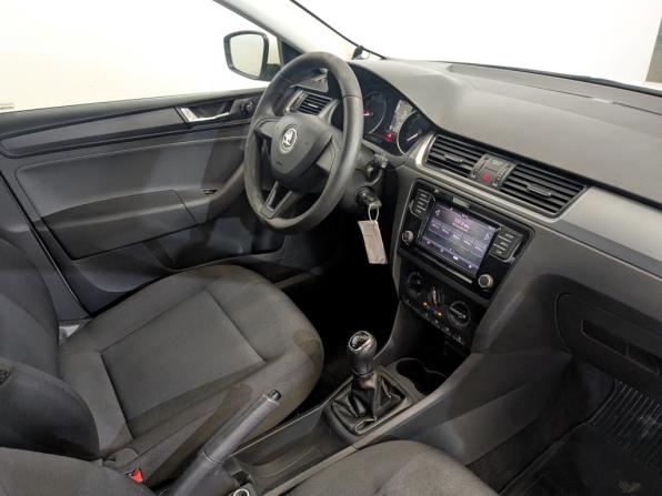 Skoda Rapid I Рестайлинг с пробегом 2019 года, цена 900 000 рублей, 152506 км, лифтбек, Автокод Объявления