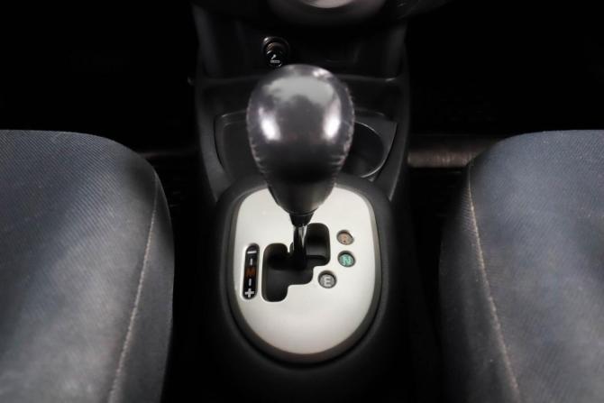 Toyota Yaris II с пробегом 2006 года, цена 449 000 рублей, 245000 км, хэтчбек, Автокод Объявления