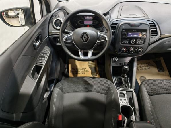 Renault Kaptur I Рестайлинг с пробегом 2021 года, цена 1 572 300 рублей, 109909 км, внедорожник, Автокод Объявления