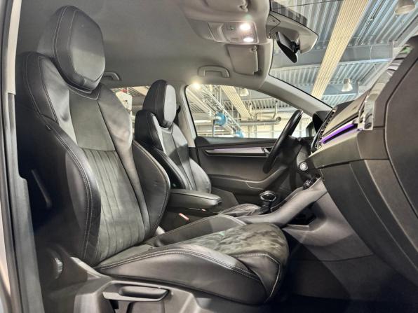 Skoda Karoq I с пробегом 2021 года, цена 2 569 000 рублей, 87000 км, внедорожник, Автокод Объявления