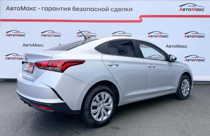 Solaris HS с пробегом 2024 года, цена 2 400 000 рублей, 656 км, седан, Автокод Объявления