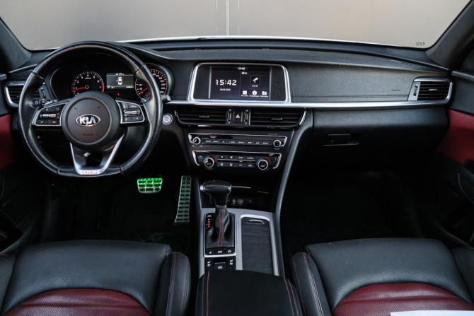 Kia Optima IV Рестайлинг с пробегом 2018 года, цена 2 650 000 рублей, 34952 км, седан, Автокод Объявления