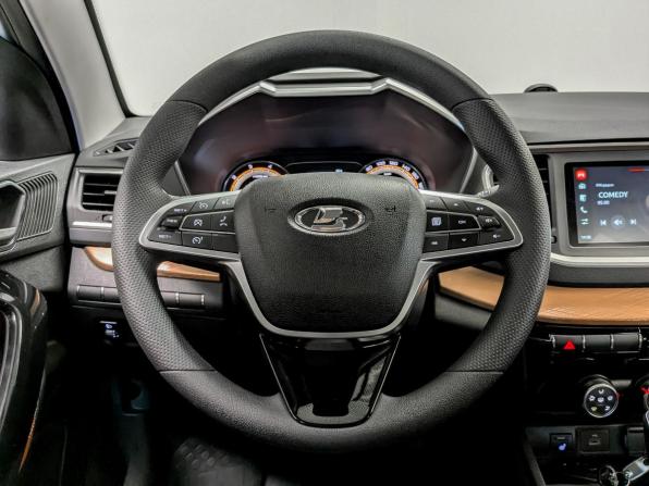 Lada (ВАЗ) Vesta I Рестайлинг (NG) с пробегом 2024 года, цена 1 375 000 рублей, 7592 км, седан, Автокод Объявления