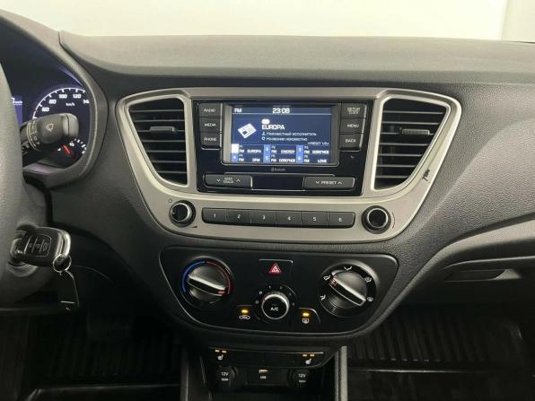 Hyundai Solaris II Рестайлинг с пробегом 2022 года, цена 1 585 000 рублей, 69035 км, седан, Автокод Объявления