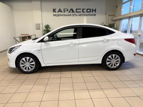 Hyundai Solaris I Рестайлинг с пробегом 2016 года, цена 990 000 рублей, 180000 км, седан, Автокод Объявления