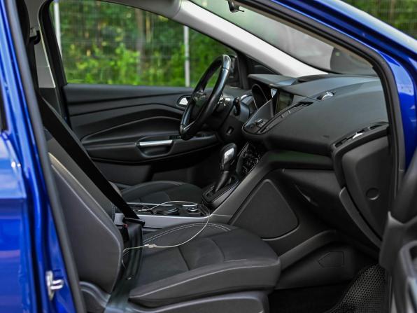 Ford Kuga II Рестайлинг с пробегом 2017 года, цена 1 530 000 рублей, 154828 км, внедорожник, Автокод Объявления