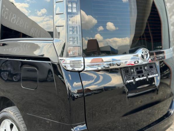 Toyota Voxy III (R80) с пробегом 2014 года, цена 1 450 000 рублей, 136390 км, минивэн, Автокод Объявления