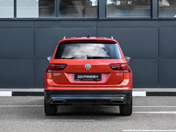 Volkswagen Tiguan II с пробегом 2019 года, цена 2 684 000 рублей, 146666 км, внедорожник, Автокод Объявления