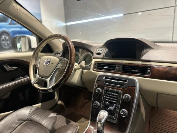 Volvo XC70 II с пробегом 2012 года, цена 1 150 000 рублей, 378000 км, универсал, Автокод Объявления