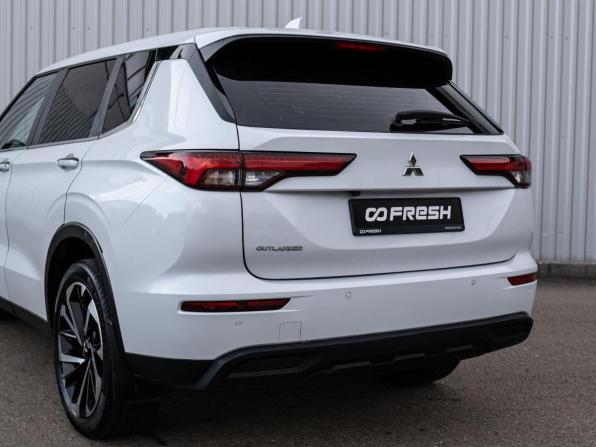 Mitsubishi Outlander IV с пробегом 2021 года, цена 3 150 000 рублей, 44293 км, внедорожник, Автокод Объявления