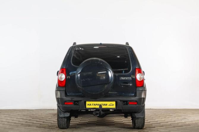 Chevrolet Niva I Рестайлинг с пробегом 2010 года, цена 519 000 рублей, 210000 км, внедорожник, Автокод Объявления