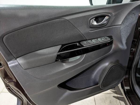 Renault Kaptur I Рестайлинг с пробегом 2020 года, цена 1 550 000 рублей, 49287 км, внедорожник, Автокод Объявления