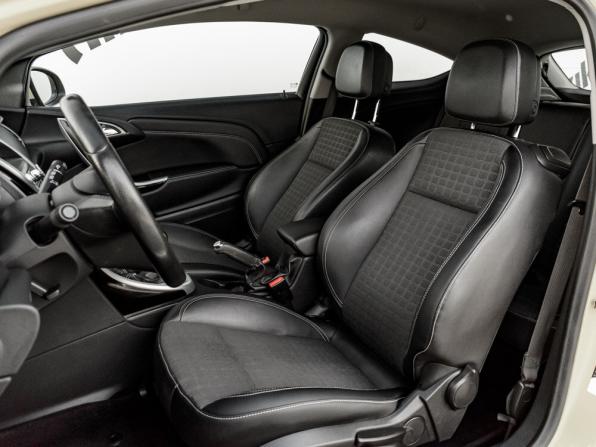 Opel Astra J Рестайлинг с пробегом 2012 года, цена 640 000 рублей, 204765 км, хэтчбек, Автокод Объявления