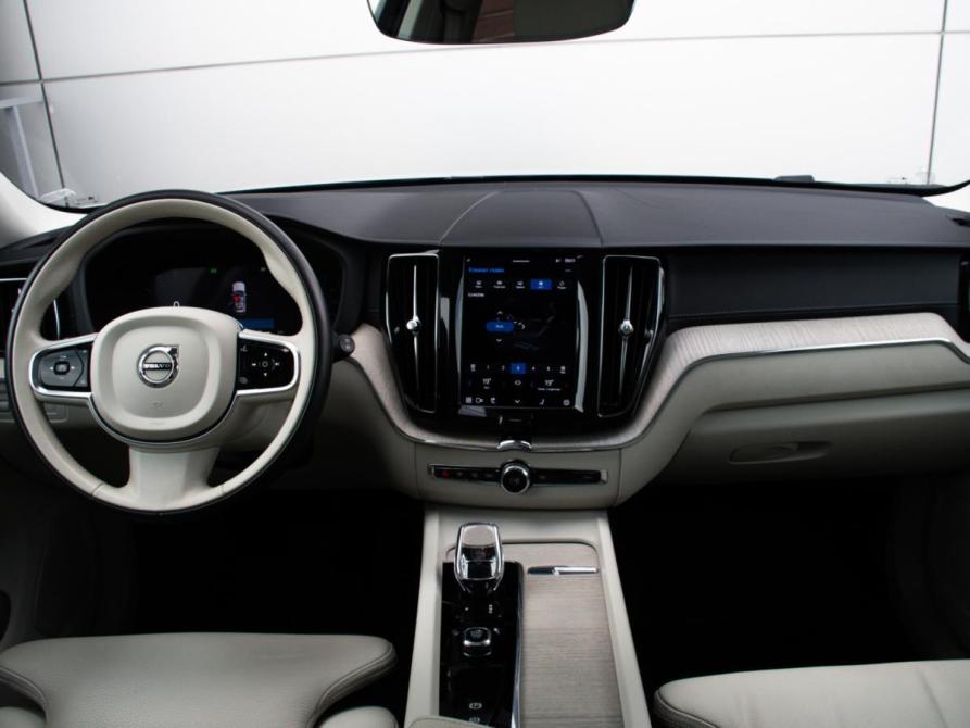 Volvo XC60 II Рестайлинг Москва  - изображение 12