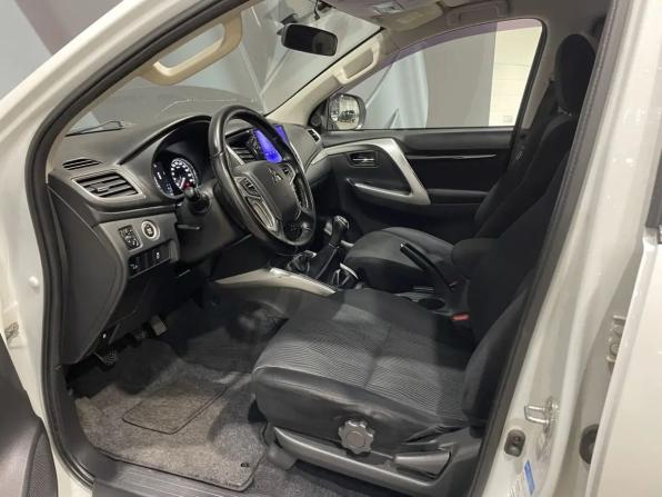 Mitsubishi Pajero Sport III с пробегом 2019 года, цена 2 895 000 рублей, 130000 км, внедорожник, Автокод Объявления