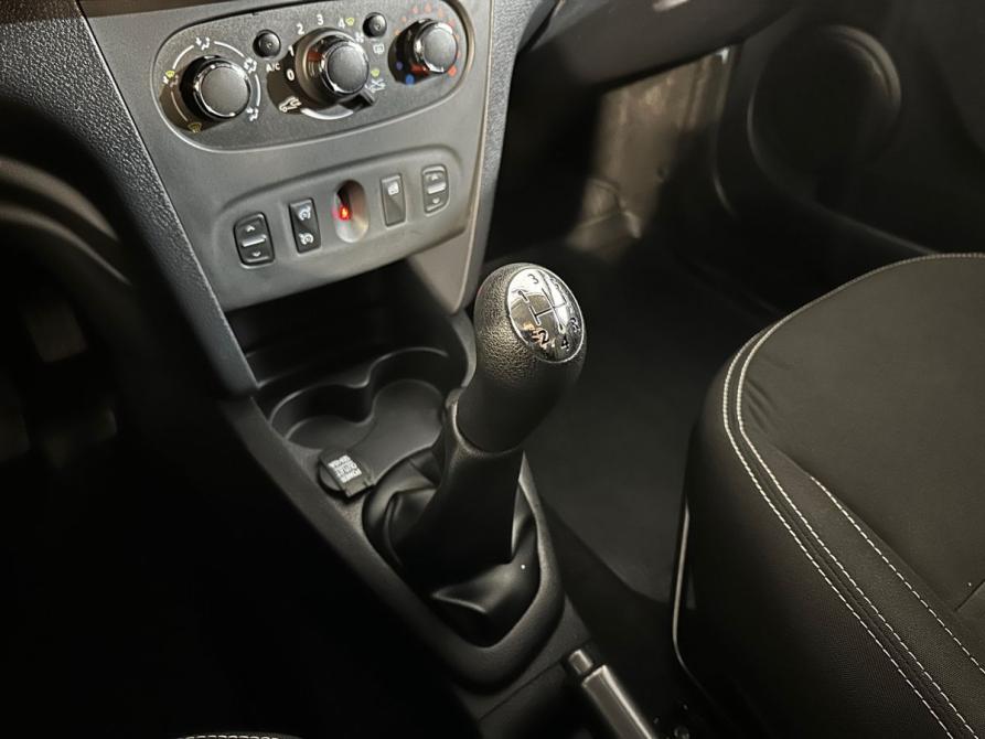 Renault Logan II Великий Новгород  - изображение 17