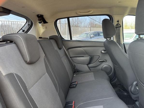 Renault Sandero II Рестайлинг с пробегом 2021 года, цена 1 234 000 рублей, 135039 км, хэтчбек, Автокод Объявления