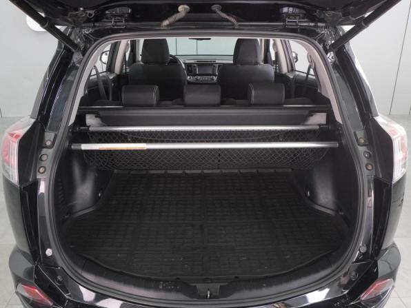 Toyota RAV4 IV (XA40) Рестайлинг с пробегом 2018 года, цена 2 655 000 рублей, 97022 км, внедорожник, Автокод Объявления