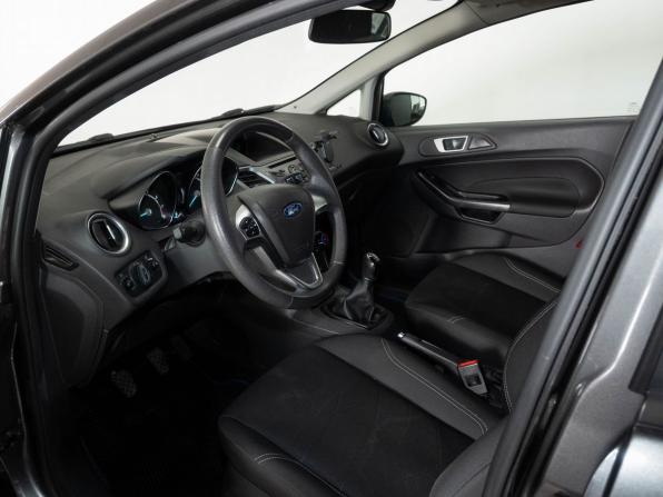 Ford Fiesta Mk6 Рестайлинг с пробегом 2016 года, цена 870 000 рублей, 86596 км, седан, Автокод Объявления