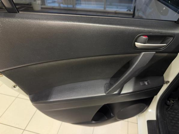 Mazda 3 II (BL) Рестайлинг с пробегом 2011 года, цена 865 000 рублей, 160227 км, седан, Автокод Объявления