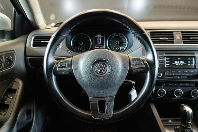 Volkswagen Jetta VI с пробегом 2013 года, цена 1 209 000 рублей, 200949 км, седан, Автокод Объявления