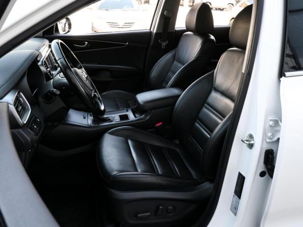 Kia Sorento III Prime Рестайлинг с пробегом 2018 года, цена 2 699 000 рублей, 193979 км, внедорожник, Автокод Объявления