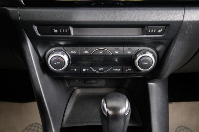Mazda 3 III (BM) с пробегом 2014 года, цена 1 549 000 рублей, 138000 км, хэтчбек, Автокод Объявления