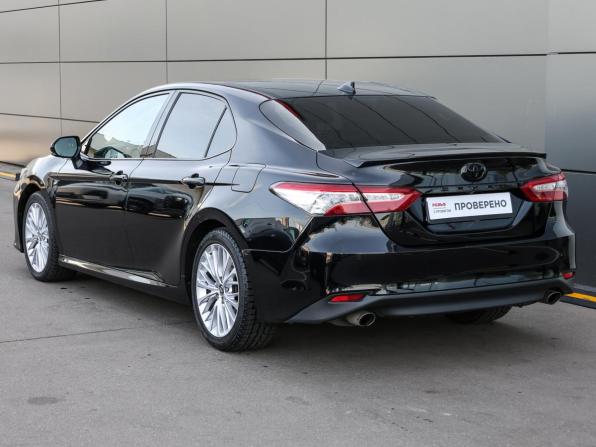 Toyota Camry VIII (XV70) с пробегом 2019 года, цена 2 798 000 рублей, 111022 км, седан, Автокод Объявления