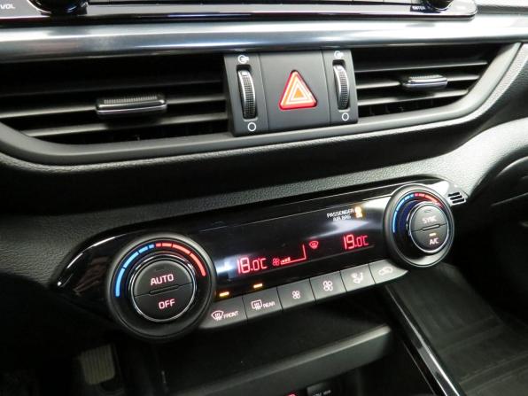 Kia Cerato IV с пробегом 2019 года, цена 1 650 000 рублей, 135132 км, седан, Автокод Объявления