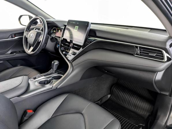 Toyota Camry VIII (XV70) Рестайлинг с пробегом 2023 года, цена 3 700 000 рублей, 56533 км, седан, Автокод Объявления