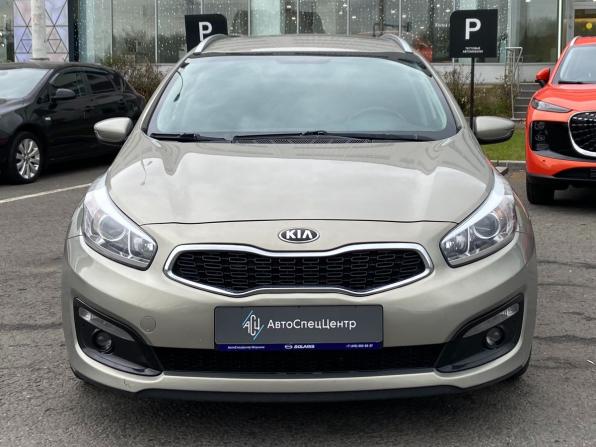 Kia Ceed II Рестайлинг с пробегом 2017 года, цена 1 318 000 рублей, 116000 км, универсал, Автокод Объявления