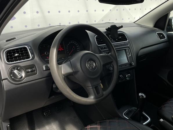 Volkswagen Polo V с пробегом 2012 года, цена 750 000 рублей, 177230 км, седан, Автокод Объявления