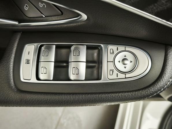 Mercedes-Benz C-Класс IV (W205) с пробегом 2017 года, цена 2 499 000 рублей, 134133 км, седан, Автокод Объявления
