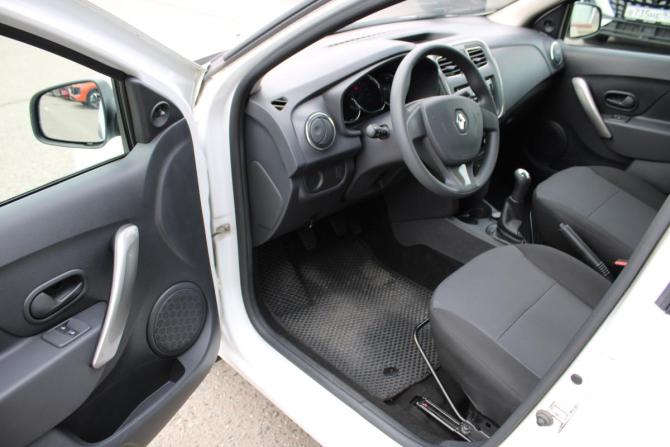 Renault Logan II с пробегом 2017 года, цена 795 000 рублей, 98672 км, седан, Автокод Объявления