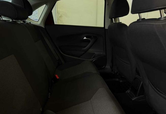 Volkswagen Polo V Рестайлинг с пробегом 2016 года, цена 950 000 рублей, 167794 км, седан, Автокод Объявления