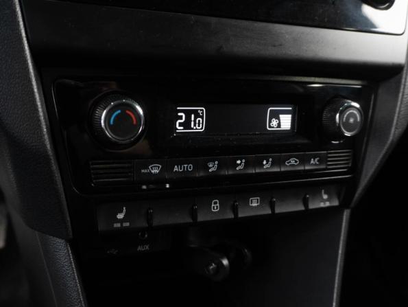 Skoda Rapid I с пробегом 2016 года, цена 1 099 000 рублей, 188654 км, лифтбек, Автокод Объявления