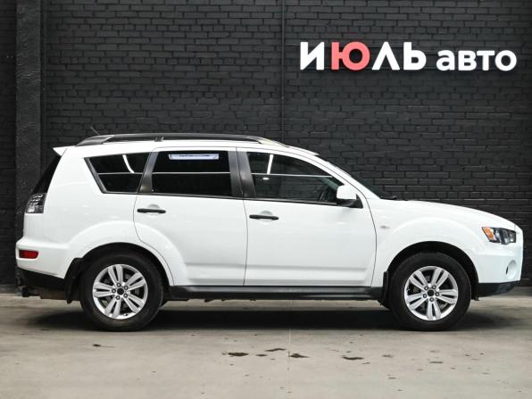 Mitsubishi Outlander II Рестайлинг с пробегом 2010 года, цена 1 050 000 рублей, 278250 км, внедорожник, Автокод Объявления
