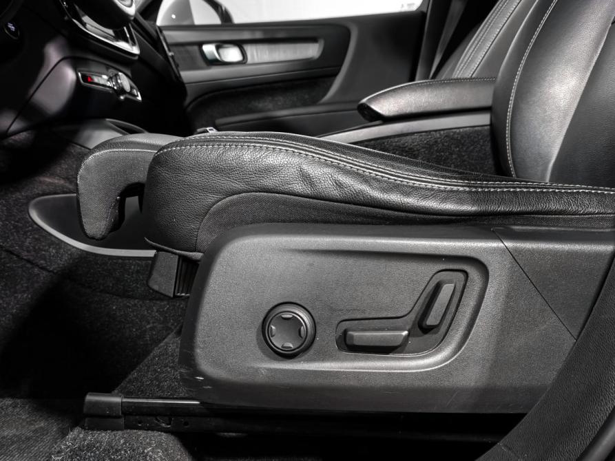 Volvo XC40 I Санкт-Петербург  - изображение 12