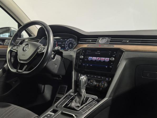 Volkswagen Passat B8 с пробегом 2018 года, цена 2 949 900 рублей, 113992 км, универсал, Автокод Объявления